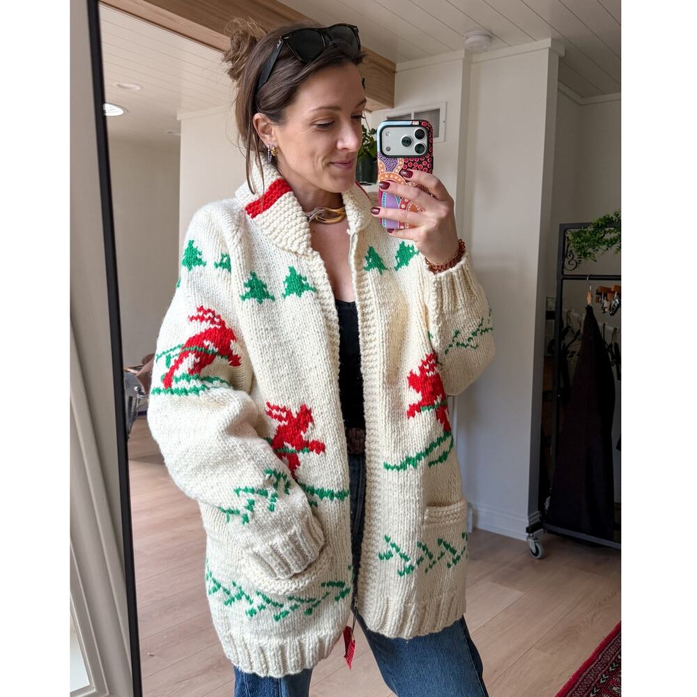 **SOLD** Knit Mary Maxim Cowichan Cream Ski Theme Wool Sweater unisex - Picture 6 of 8
